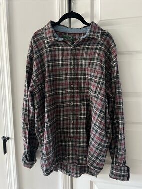 Woolrich Men's Red and Gray Plaid Button-Down Flannel Shirt